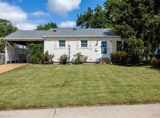 2687 Chatham Dr, Maryland Heights, MO