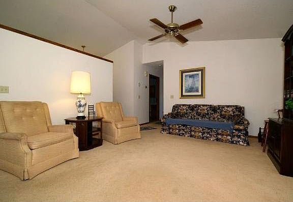 4th image of 1367 Kohlman Avenue