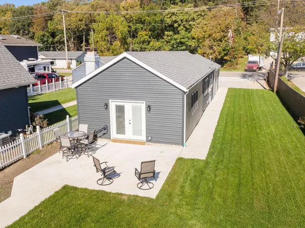 10564 Jefferson Rd, Osceola, IN 46561