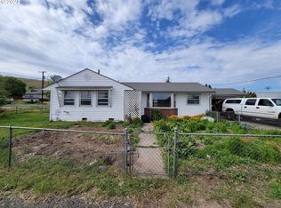 280 NW 3rd St, Dufur, OR 97021