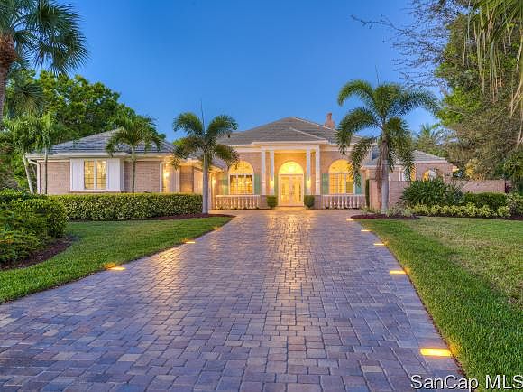 1st image of 8851 King Lear Ct