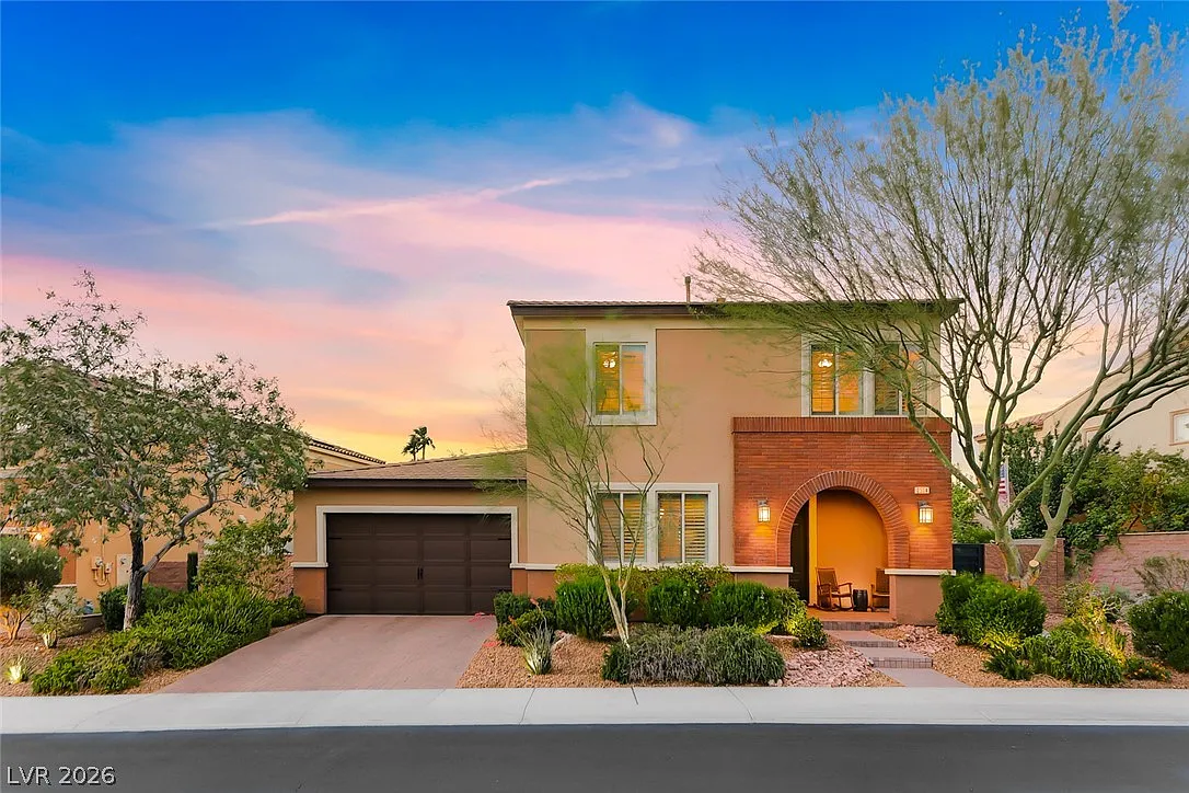4 bed, 4.5 bath, 3210 sqft, $4,200 — Photo 1