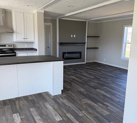 5th image of 2055 Sulphur Springs Rd