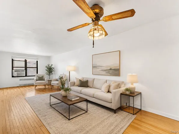 87-40 Francis Lewis Boulevard #B42, Queens Village, NY 11427