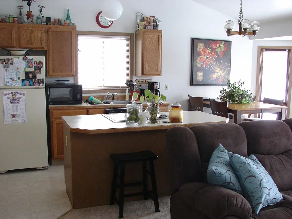 3927 Lunar Dr #1