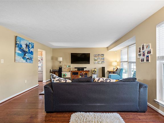 3rd image of 1800 Michael Dr