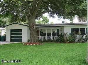 1st image of 2207 Greenway Dr