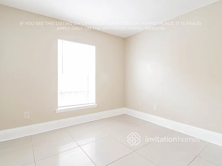 7918 Hidden Hollow Dr — Photo 12