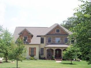 410 Kenmure Ct, Woodruff, SC 29388