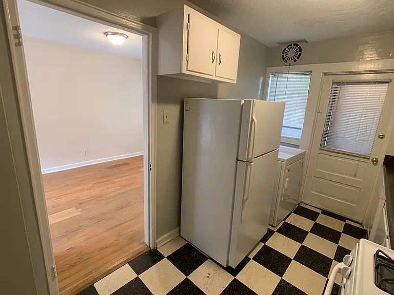 1662 Valley Ave — Photo 23