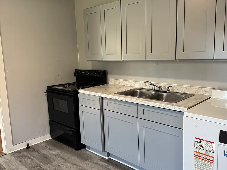 3748 George Ave SW — Photo 4