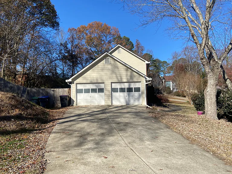 4201 E Emerald Dr NW — Photo 2