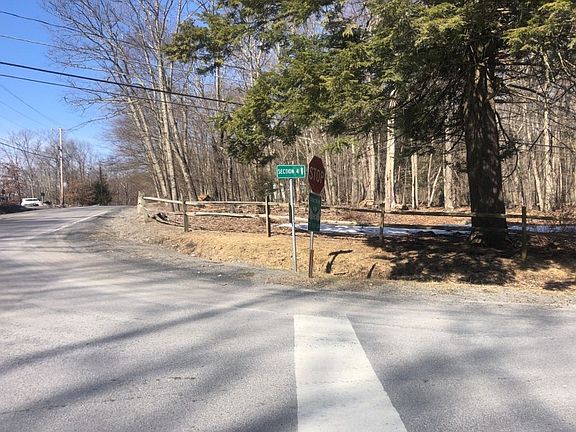 4th image of 1140 Dogwood Ln