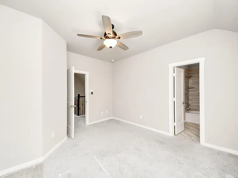 24754 Levante Dr — Photo 16
