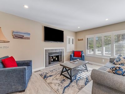 125 Shipyard Dr APT 185, Hilton Head Island, SC, 29928