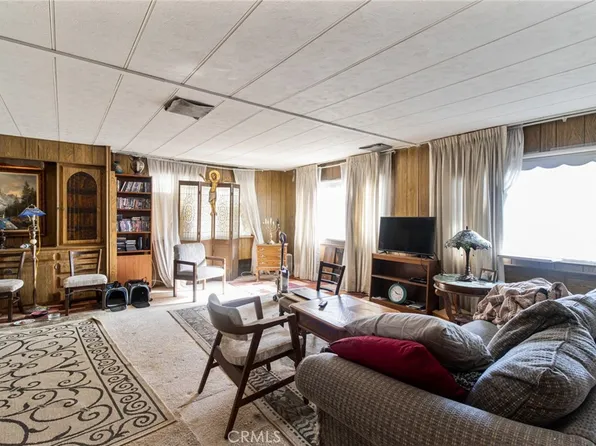 9443 Sharondale Rd, Calimesa, CA 92320