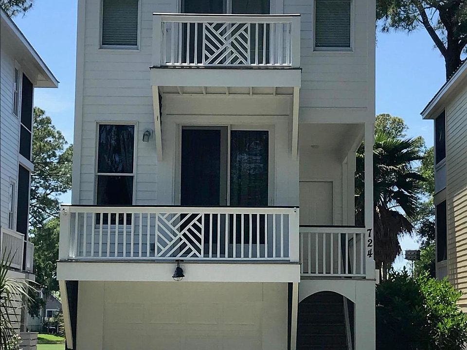 2nd image of 724 Bonito Drive