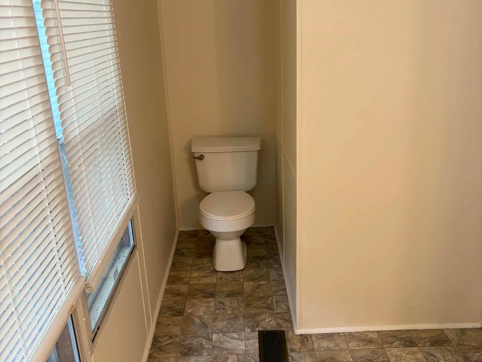 3 bed, 1216 sqft, $1,250 — Photo 4