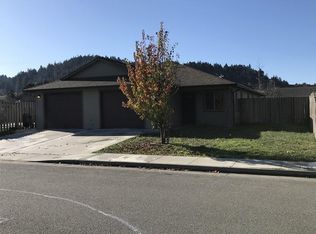 908 Hilda Ct, Rio Dell, CA 95562