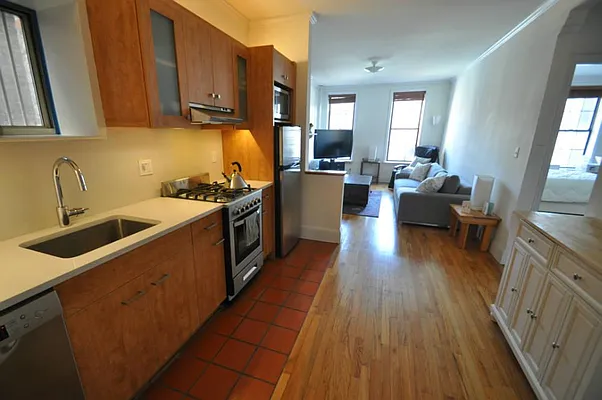 Rented by Town Residential | media 11