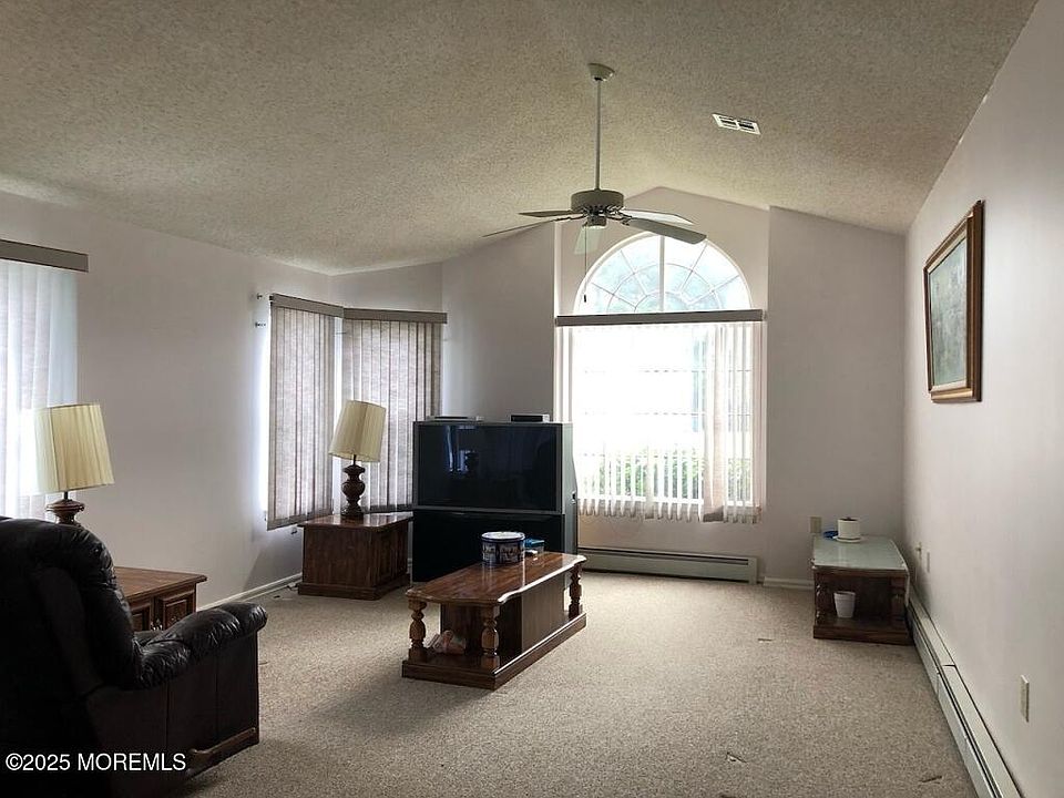 2nd image of 106 Narberth Way