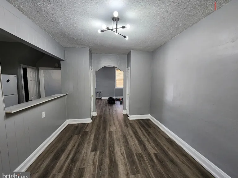 2521 W Cold Spring Ln — Photo 13