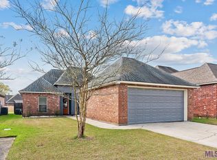 2692 Middle Towne Rd, Zachary, LA 70791