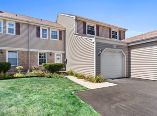 812 Ridge Ave #812, Elk Grove Village, IL 60007