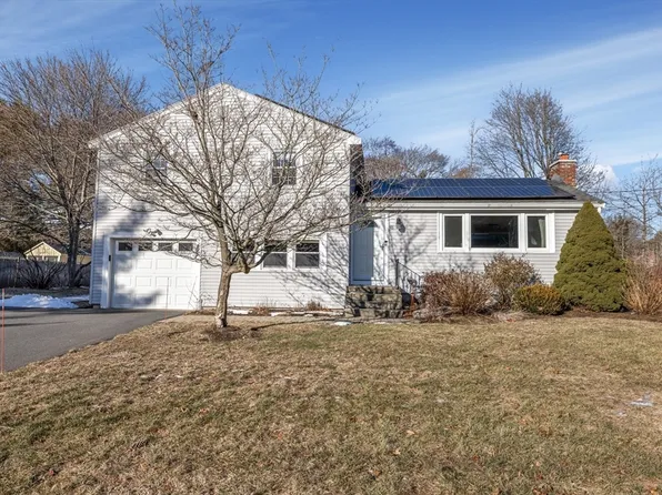 48 Brookdale Rd, Sudbury, MA 01776