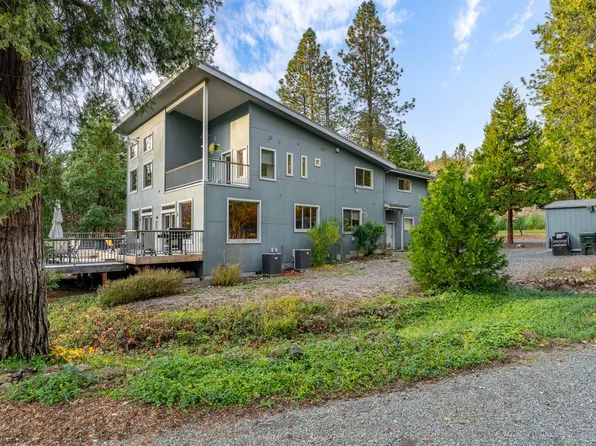 5375 Averill Dr, Grants Pass, OR 97526
