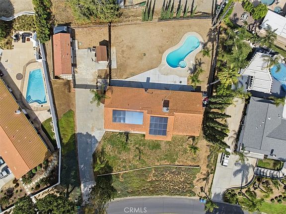 3rd image of 15745 Saddleback Rd