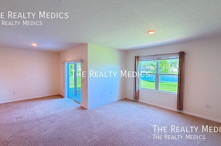 3231 Silas Dr — Photo 4