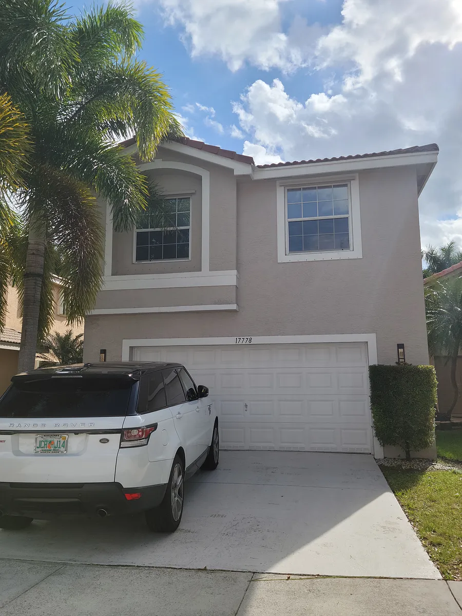 Front - 17778 SW 20th St