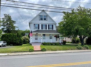 225 School St, Putnam, CT 06260