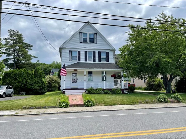 225 School Street, Putnam, CT 06260