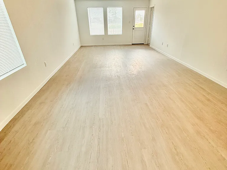 20910 Sumac Grv — Photo 11