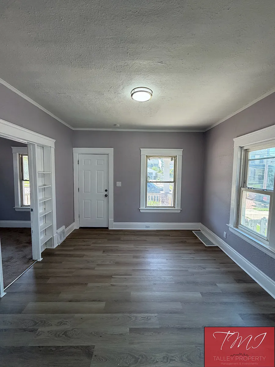 Building Photo - 3564 W 66th St