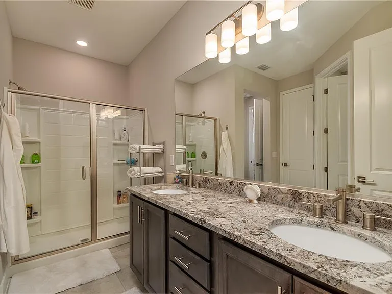 5333 NW 33rd Pl — Photo 20