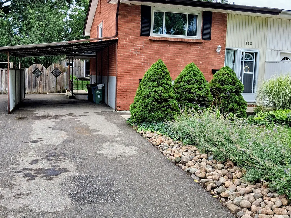 318 Base Line Rd W