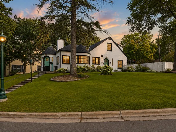630 Riverside Dr SE, Saint Cloud, MN 56304