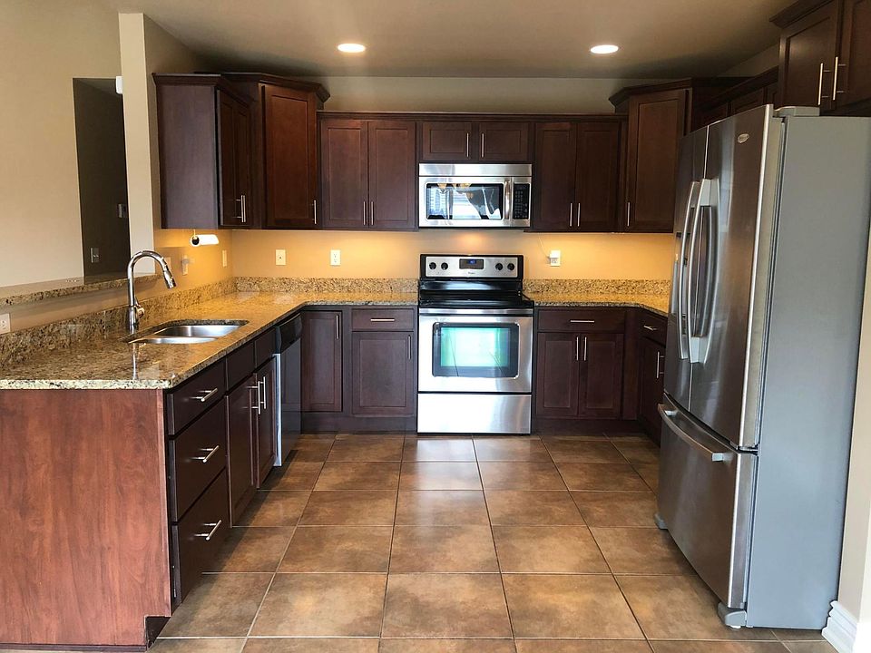 2nd image of 5811 Mahon Dr