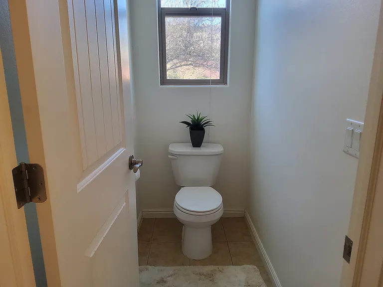 1263 N Spring Valley Dr — Photo 17