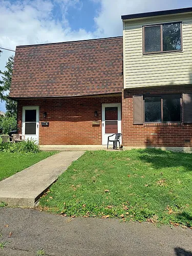 1655 Walnut Ave #B Photo 1 1655 Walnut Ave #B Photo 1