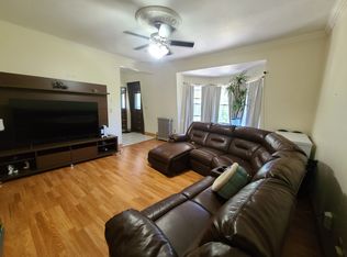 136 Elm St #3, Worcester, MA 01609