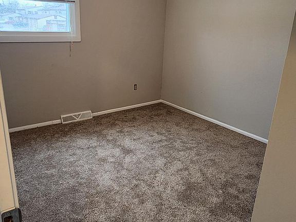 4th image of 4245 Bennington Blvd #4245