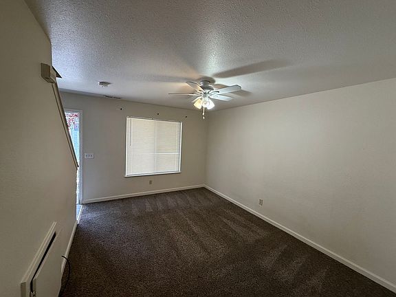 5th image of 3913 Pheasant Dr #2
