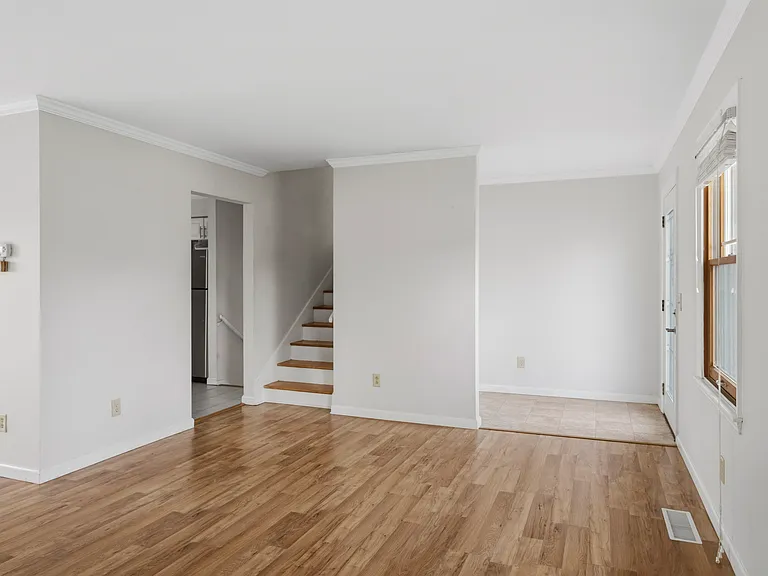 1903 Sumac Dr — Photo 5