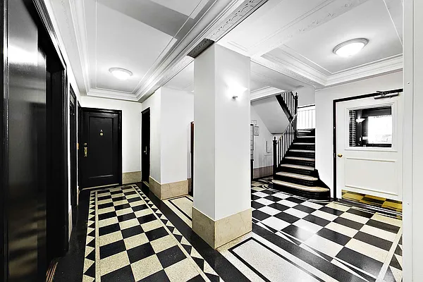 Sold by Keller Williams City Views Realty | media 23