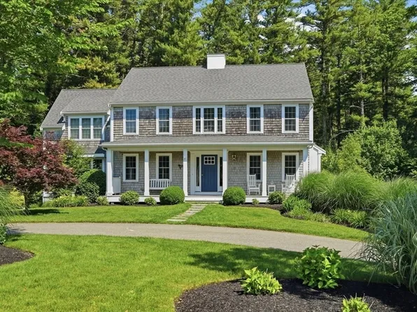 7 Fountain Knoll Ln, Kingston, MA 02364