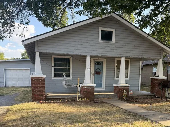 112 E Birch St, Carnegie, OK 73015